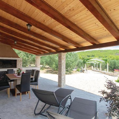 Awesome Home In Smokvica With Kitchen Dış mekan fotoğraf