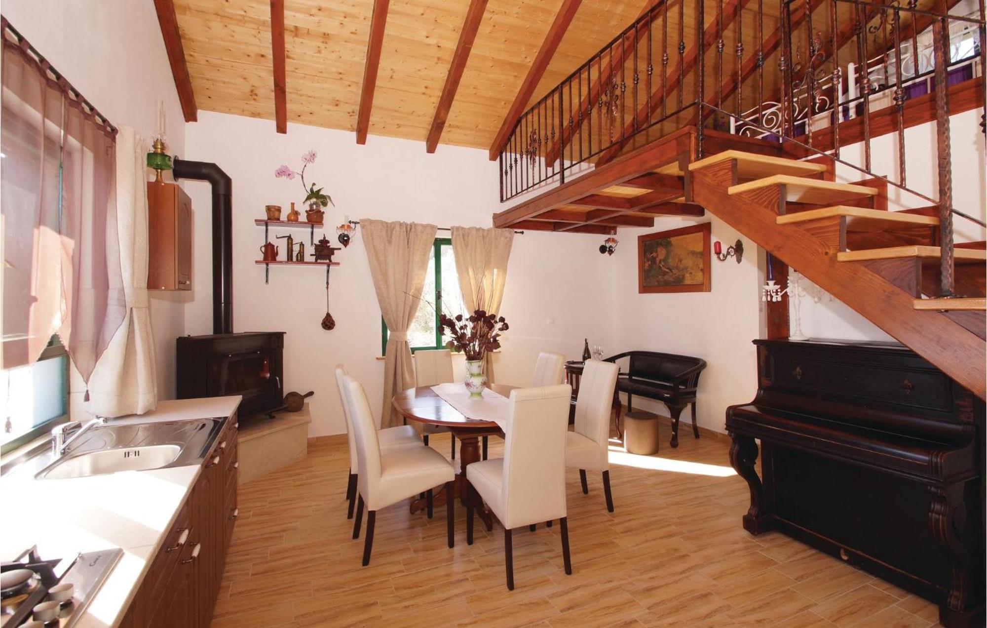 Awesome Home In Smokvica With Kitchen Dış mekan fotoğraf